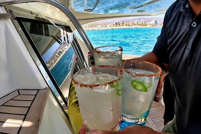 Private Luxury Yacht Chica 55' VIP All Inclusive + Jet Ski - The crew and the practical side of a private charter