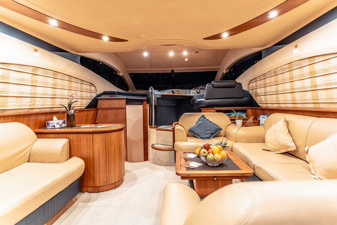 Private Luxury Yacht Cruise for up to 20 people - Beaches, Palm Jumeirah, and Atlantis