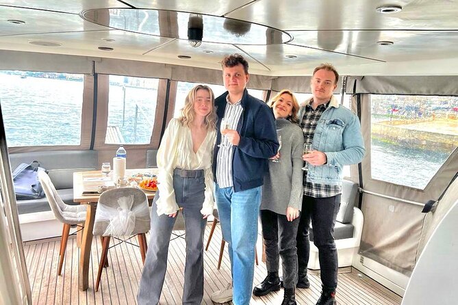 Private Luxury Yacht Cruise in Istanbul Bosphorus - Rumeli Fortress at the narrowest point