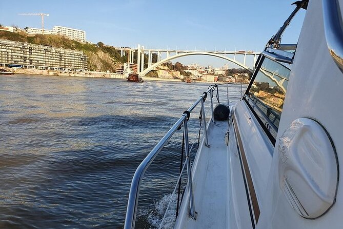 Private Luxury Yacht Sunset, Daytime or Night Cruise in Porto - Is $294.95 per person good value?