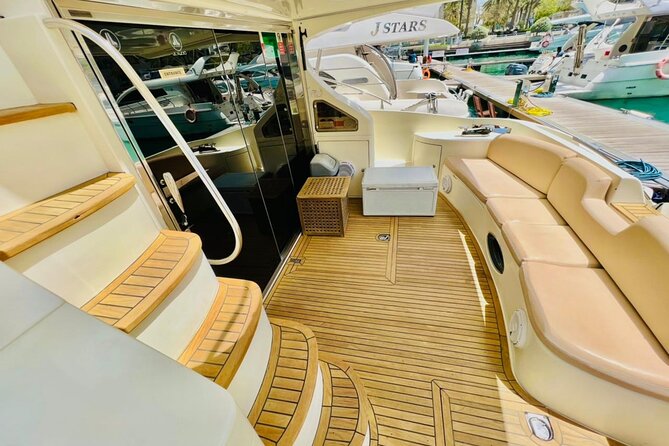 Private Luxury Yacht Tour From Dubai Marina - Timing, meeting point, and what to bring