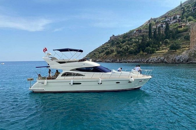 Private Luxury Yacht Tour in Antalya – Exclusive Experience - Lunch, drinks, and what to expect on the table