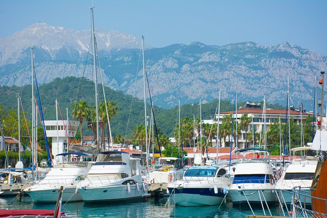 Private Luxury Yacht Tour with Lunch and Drinks - Who will enjoy this outing most