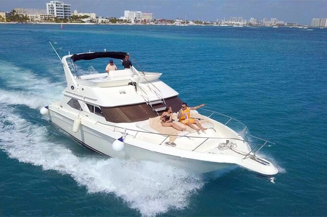 Private SeaRay 47ft Yacht Rental Cancun 23P6 - Planning for weather and changing conditions
