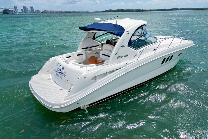 Private tour for 12 people on a 40 ft Yacht, Ft Lauderdale bay - Swimming, sandbars, and the limits of a flexible route