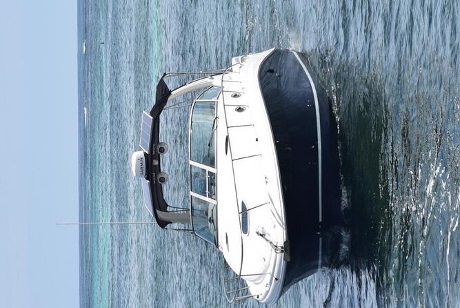 Private VIP Yacht in Punta Cana - Drinks, food, and the onboard mood