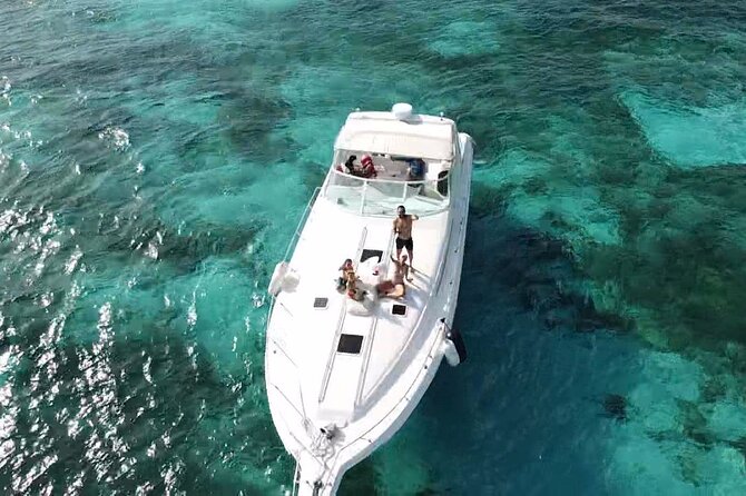 Private Yacht 46ft Sea Ray Snorkel up to 15 pax 23P2 - The crew, music, and onboard mood