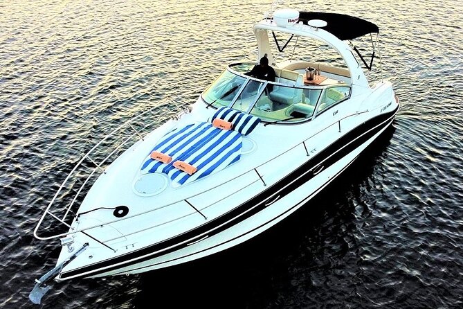 Private yacht charter for cruising & snorkeling in Cabo San Lucas - What the three-hour route feels like