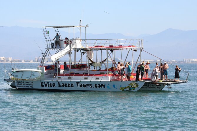 Private Yacht Charter on ChicaFun 1 Waterslides all inclusive - Celebrations get special attention