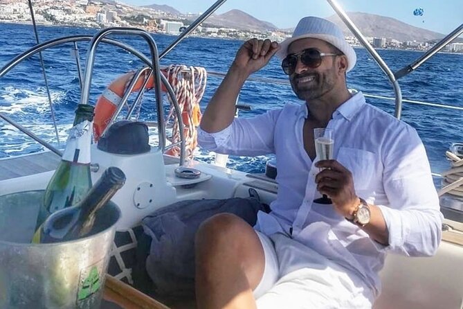 PRIVATE YACHT CHARTER VOYAGE, Food & Drinks included! - Who will enjoy this private charter most