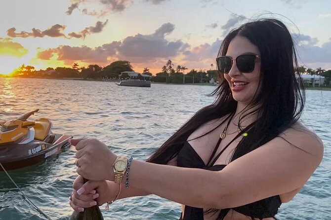 Private Yacht Cruise in Miami Beach - Timing, booking, and weather