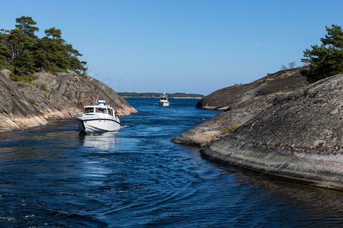 Private Yacht Cruise with Lunch or Dinner in Stockholm Archipelago - Moving toward the Stockholm Archipelago