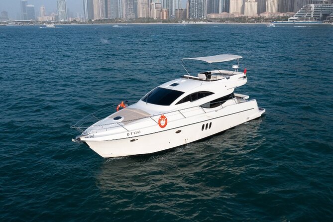 Private Yacht Cruising Rental from Dubai Marina - Palm Jumeirah and Atlantis