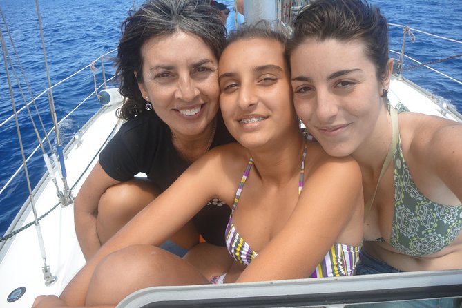 Private Yacht Excursion from Puerto Colon 3 hours - Lunch, paella, and the open bar