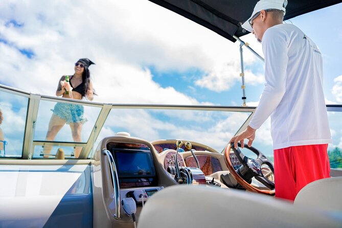 Private Yacht for Excursions in Punta Cana, Snorkeling and Booze - Leaving from Los Corales Beach