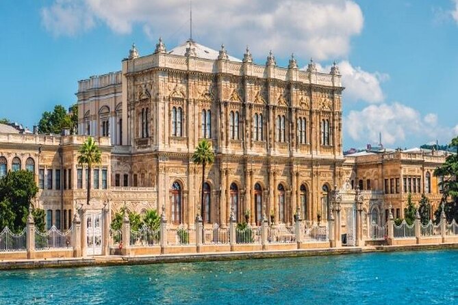 Private Yacht Istanbul Sightseeing or Special Occasion - Maiden’s Tower and the return ride