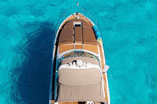 Private Yacht Rental Cancun Up to 15 passengers Isla Mujeres - Starting in Cancun’s Nichupté Lagoon