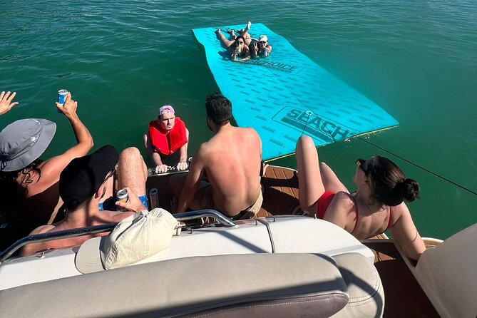 Private Yacht Rental in Miami Up to 12 People - Weather rules and arrival advice