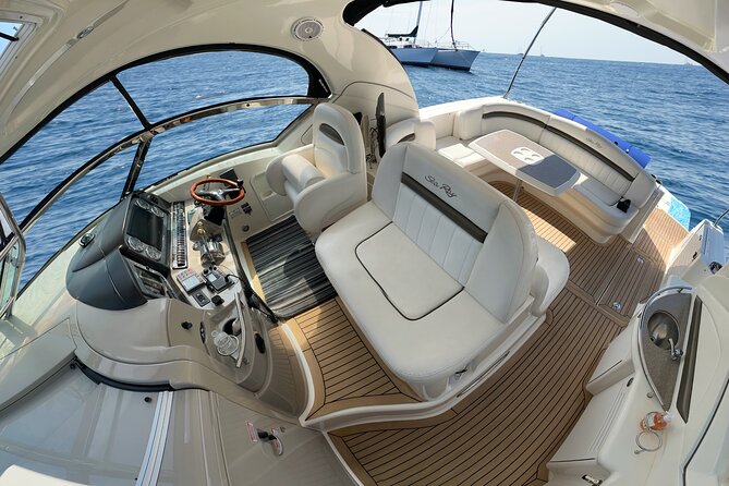 Private Yacht Sea Ray all-inclusive charter in Cabo - Who should book this Cabo charter?