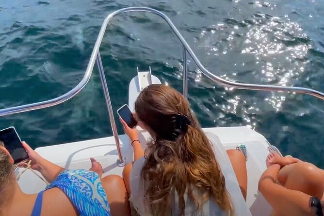 Private Yacht, Sightseeing, Snorkeling and Private beaches - Who will enjoy this yacht trip most?