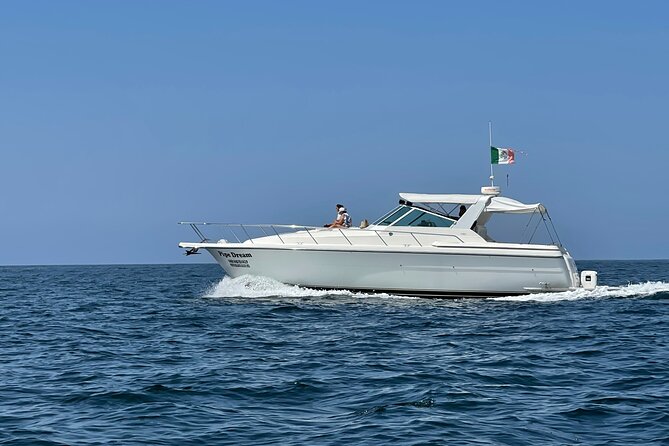 Private Yacht, Sightseeing, Snorkeling and Private beaches - From Marina Vallarta to Playa Las Gemelas