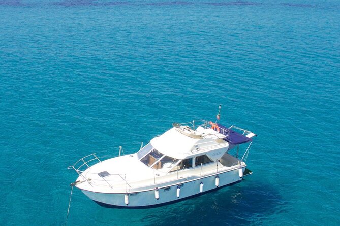 Private Yacht Tour in the Gulf of Cagliari with Aperitif - Cala Bernat, a quiet first stop