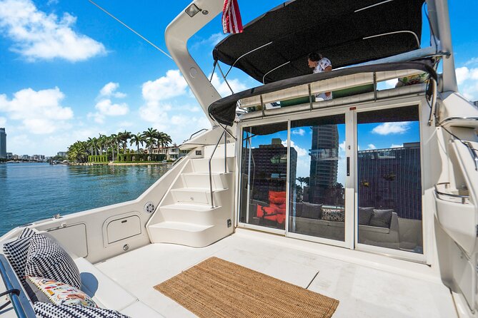 Private Yacht Tour Miami - Who will get the best value