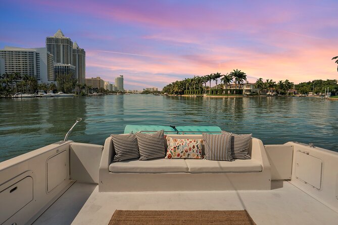 Private Yacht Tour Miami - What the private yacht setup means