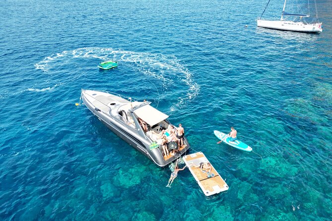 Private Yacht Tour with Drinks and Snorkeling in Gran Canaria - Food, drinks, and the private-service feel