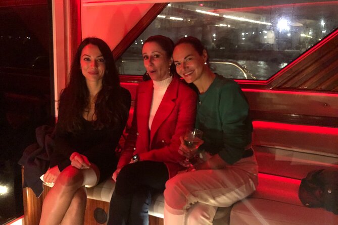 Private Yacht Voyage : Music, Wine & Snacks for Groups - Setting out between Besiktas and Uskudar