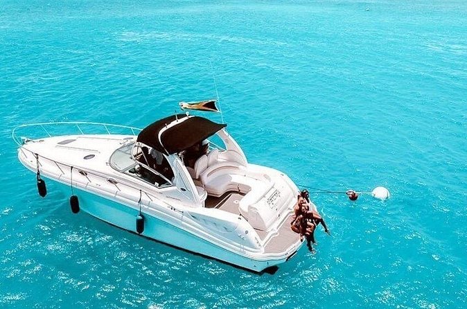 Private Yacht with snorkelling from Montego Bay - Who should book this Montego Bay charter?