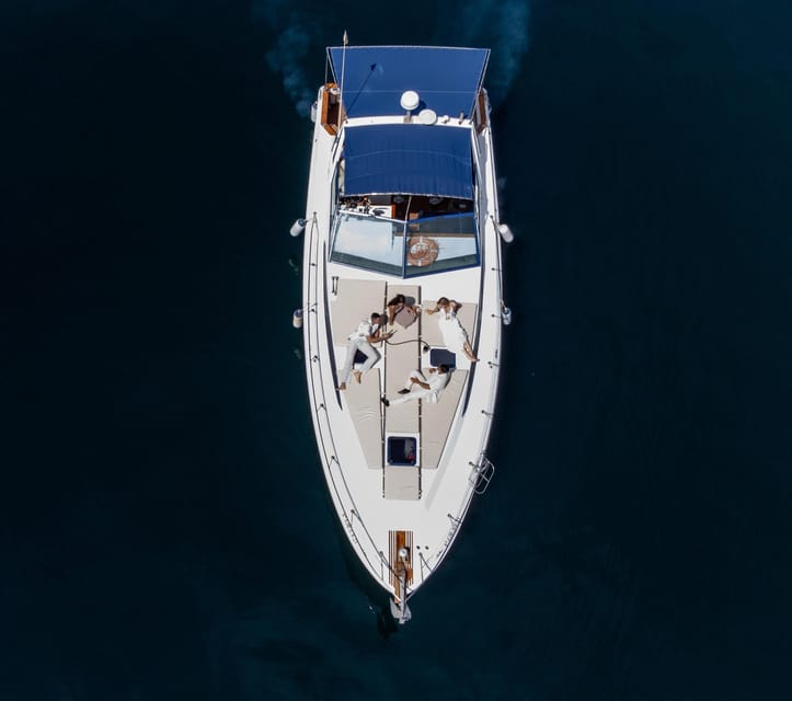 PUERTO BANUS: YACHT RENTAL FOR GROUP 2H - Two Hours Along the Marbella Coast