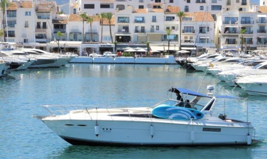 PUERTO BANUS: YACHT RENTAL FOR GROUP 2H - Swimming, Snorkeling, and Paddle Surfing