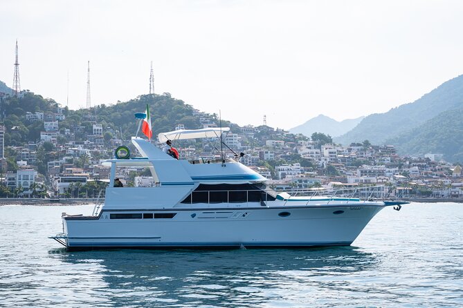 Puerto Vallarta Private Yacht Adventure: 5 Hours + 1 Hour Free. - Key points at a glance