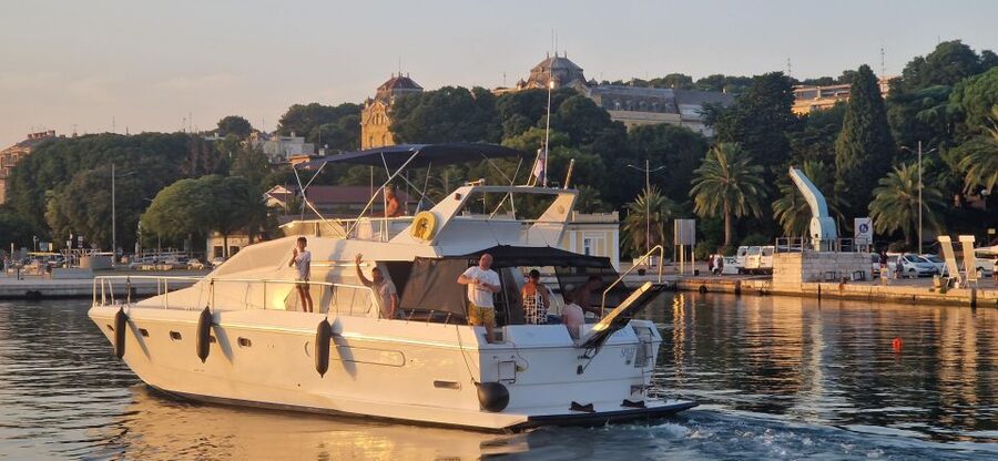 Pula: Half or Full day boat tour on yacht with skipper - Who will enjoy this yacht most