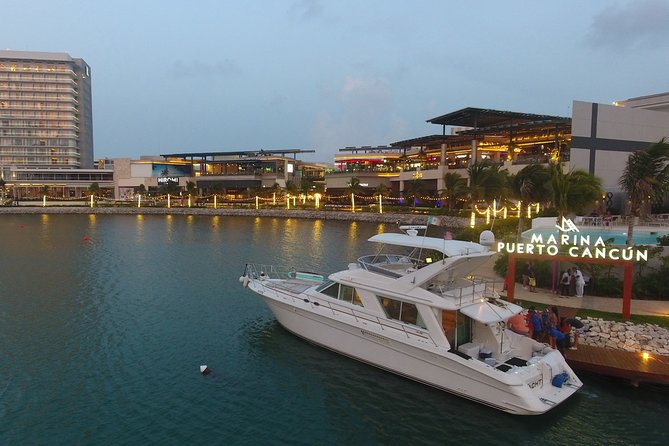 Rent a Private Yacht or Boat for 4 hrs from Playa Mujeres -SR55H4 - What the crew adds to the day