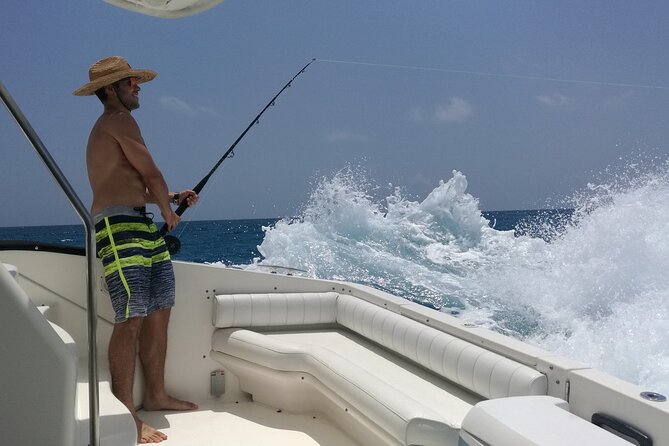 Rent a Private Yacht or Boat for 4 hrs from Playa Mujeres -SR55H4 - Who will enjoy this private charter most
