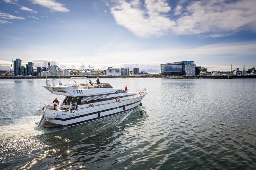 Reykjavík: New Year's Eve Northern Lights Yacht Cruise - What the short route means for your aurora chances