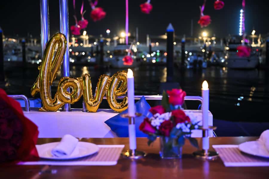 Romantic Dinner on Private Yacht - What is served for dinner