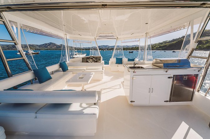 Royal Charters: The Premier Yacht Charter in Costa Rica - What $2,260 means for your group