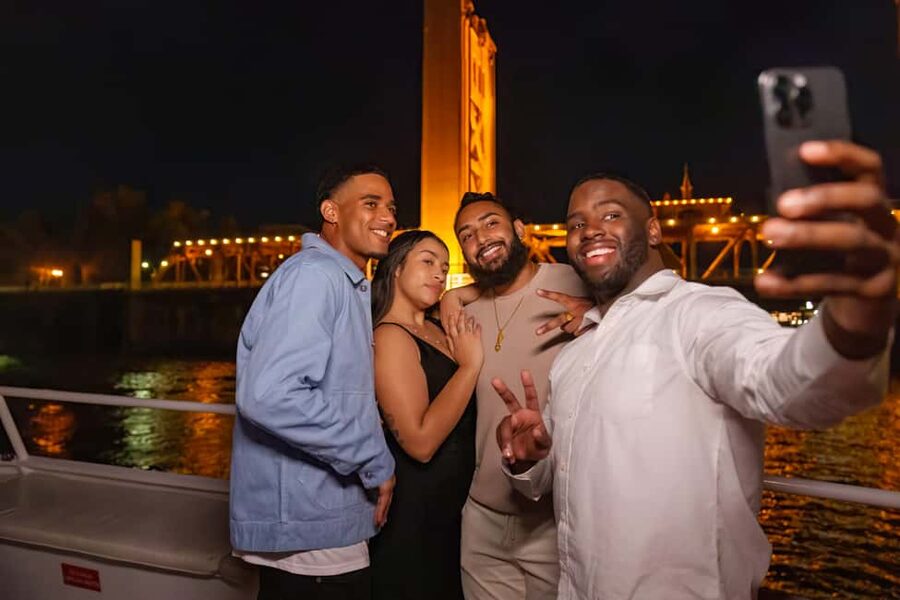 Sacramento: City Cruises Rock The Yacht River Cruise - Boarding at Old Sacramento