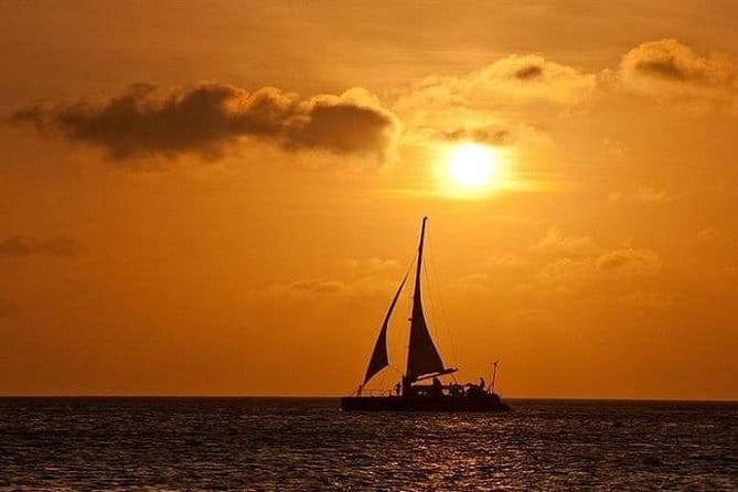 Sailing Experience in Mumbai on Mid Size Yacht - Who will get the most from this sailing