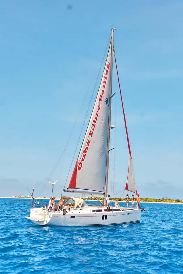 Sal, Cape Verde: Half day on Cuba Libre sailing yacht - Who should book the Cuba Libre yacht?