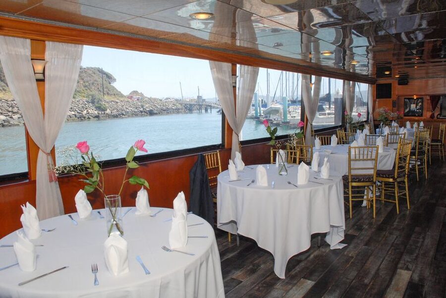 San Francisco: Empress Yacht July 4th Fireworks Party Cruise - Fireworks viewing from the Bay