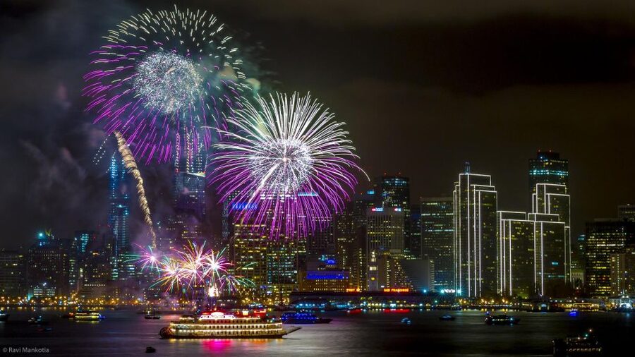 San Francisco: Empress Yacht July 4th Fireworks Party Cruise - Boarding at Pier 40 at 7:30 pm