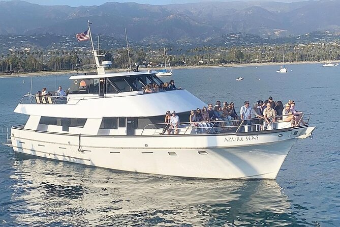 Santa Barbara Narrated Coastal Yacht Experience - A 90-minute route with one main coastal outing