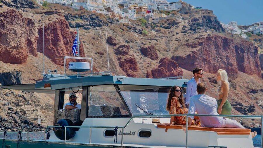 Santorini: Private Diamond 36 Motor Yacht Caldera Cruise - Service, comfort, and practical limits