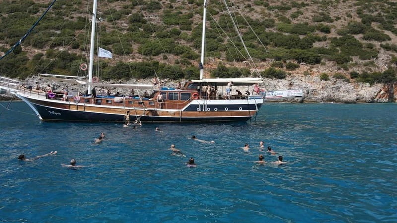 Saranda: Discover Secret Bays with Prince Ennio Yacht Tour - Who will enjoy this yacht trip most?