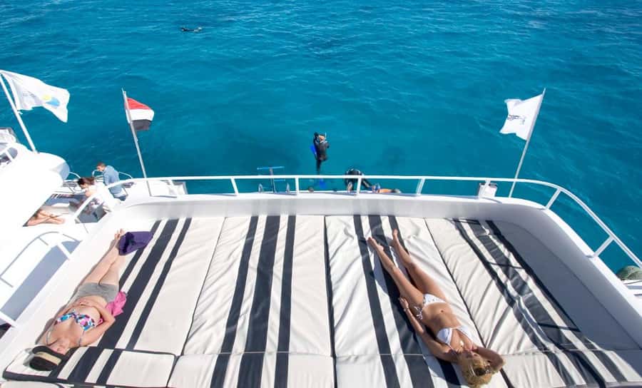 Sharm: Luxury Private Yacht with optional Lunch & Drinks - How to make the day go better