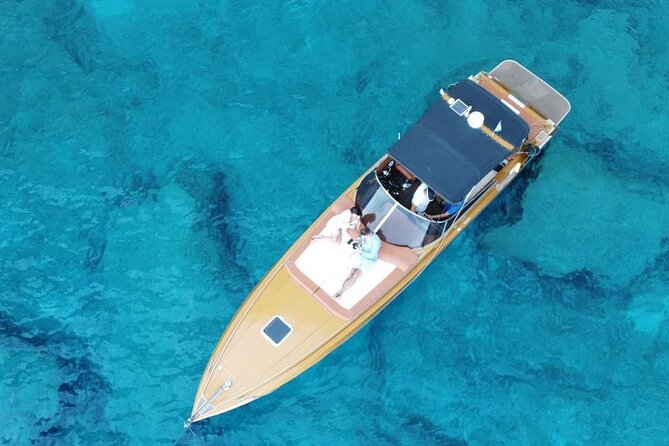 Shipwreck and Blue Caves Yacht Tour - Starting from Lomvardou 26